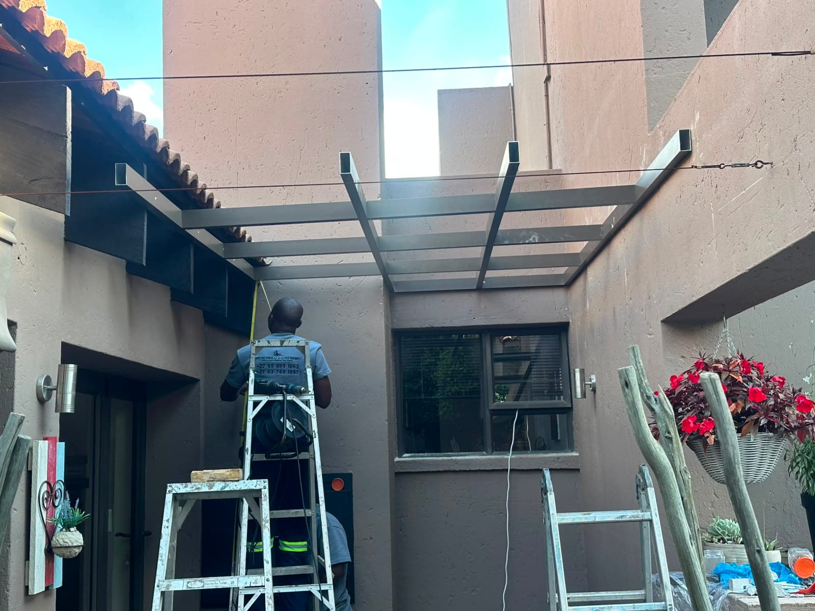 Custom Flat-Roof Skylight project photo 2