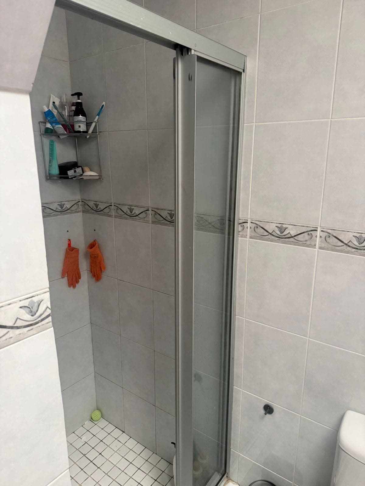 Aluminium Trimatic Shower Replacement project photo 5