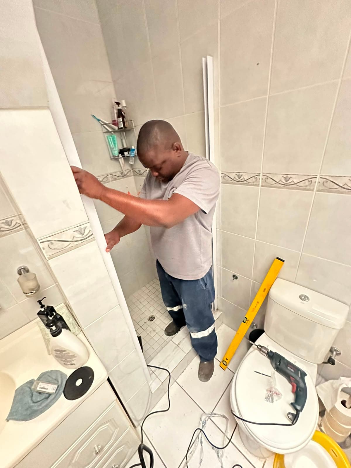 Aluminium Trimatic Shower Replacement project photo 6
