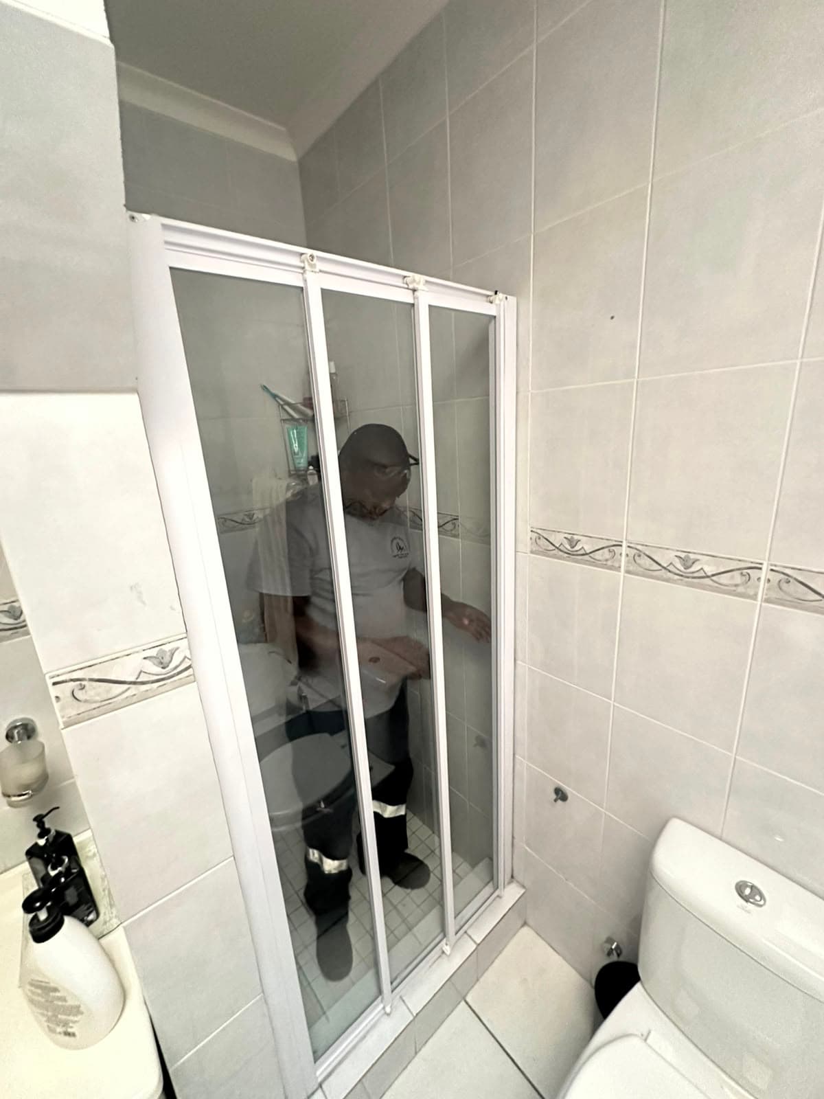 Aluminium Trimatic Shower Replacement project photo 3