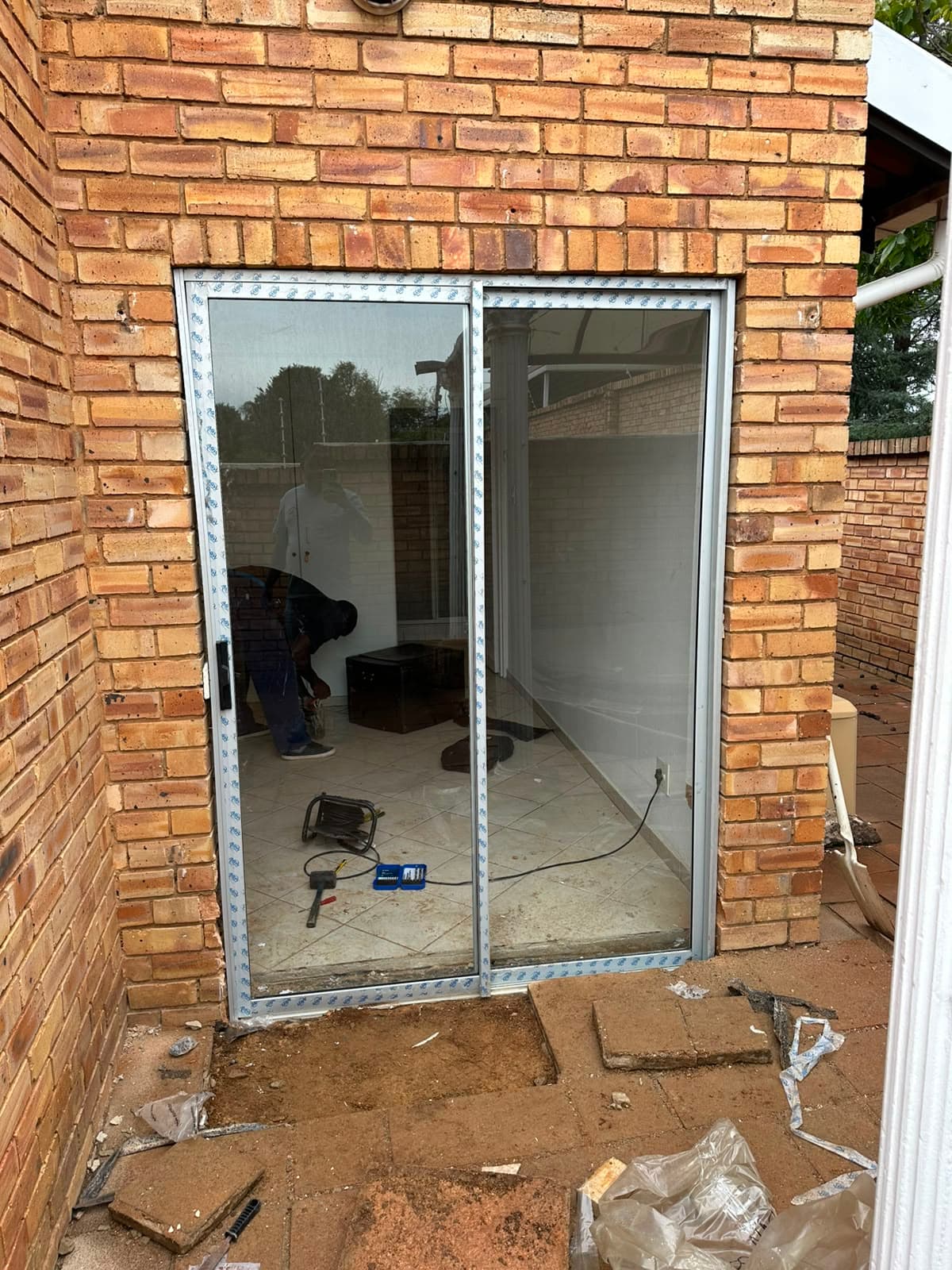 Aluminium Sliding Patio Door Installation by AFG Aluminium