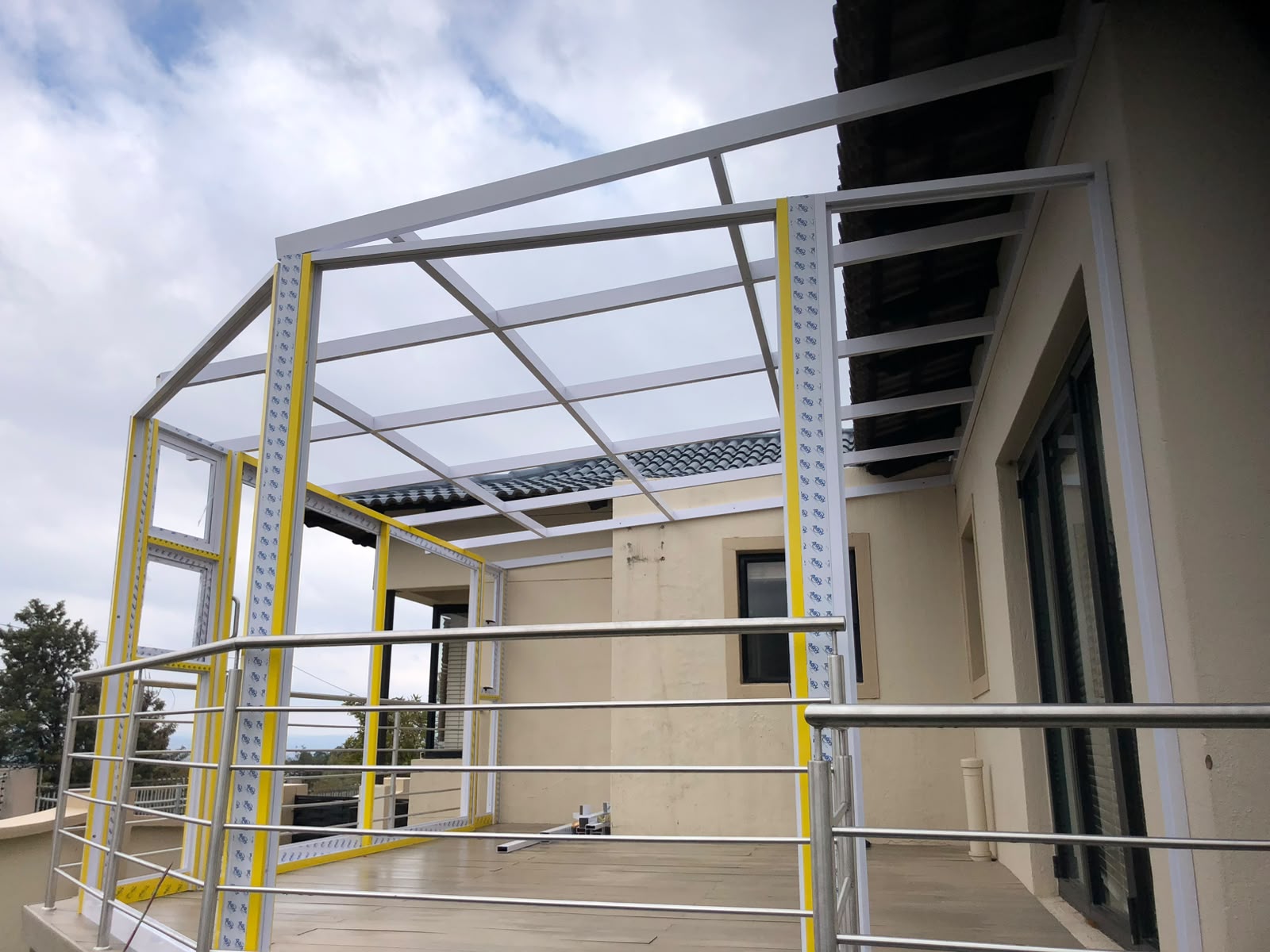 Tailor-Made Aluminium Patio Enclosure by AFG Aluminium
