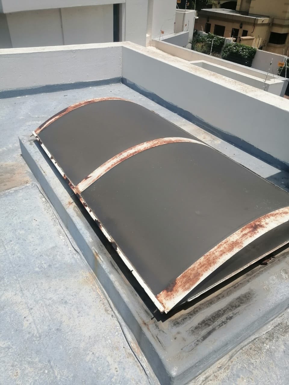 AFG Aluminium flat roof skylight installation
